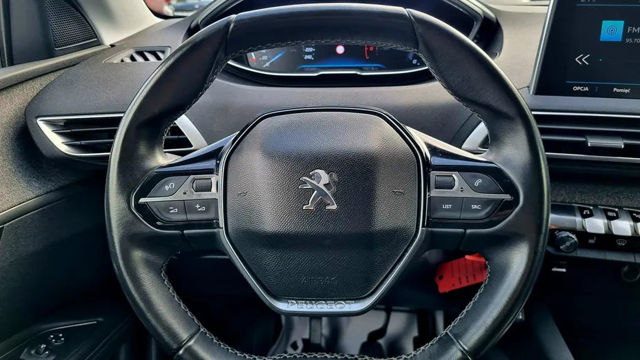 PEUGEOT 3008 -