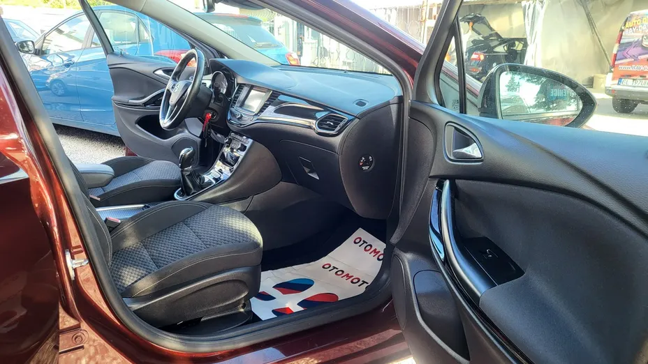 OPEL Astra -