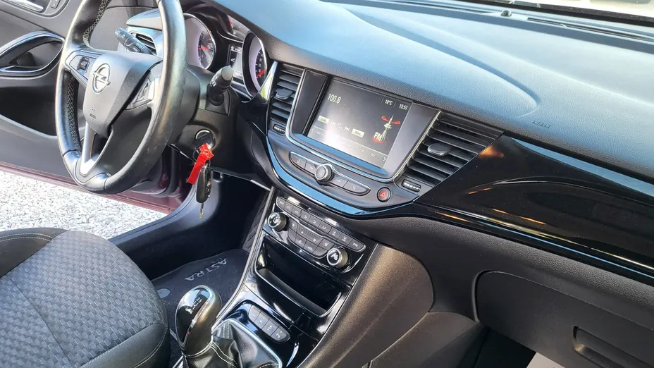 OPEL Astra -