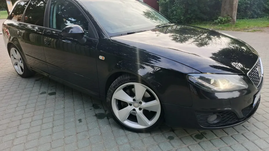SEAT Exeo -