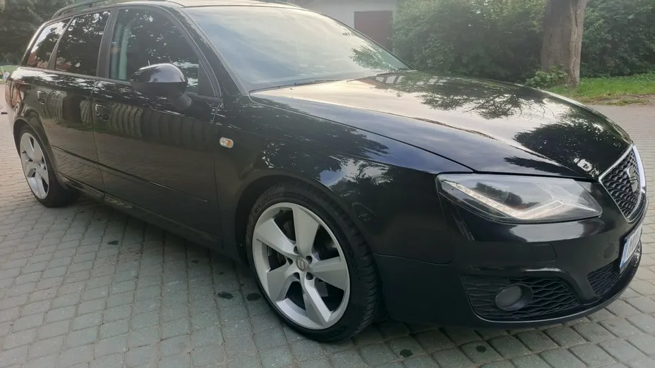 SEAT Exeo -