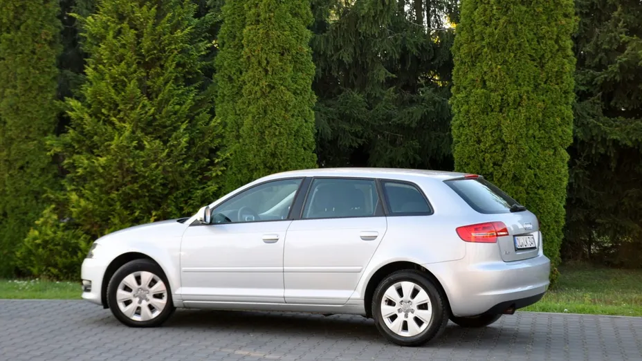 AUDI A3 Sportback -