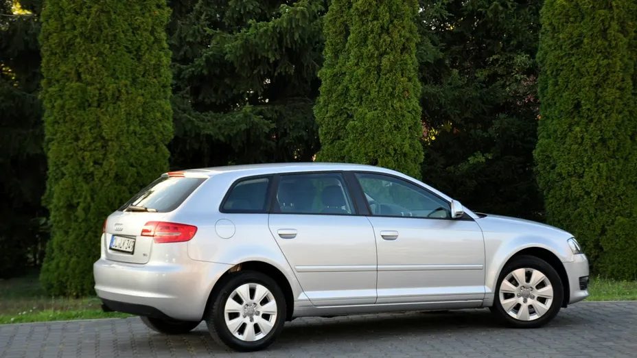 AUDI A3 Sportback -