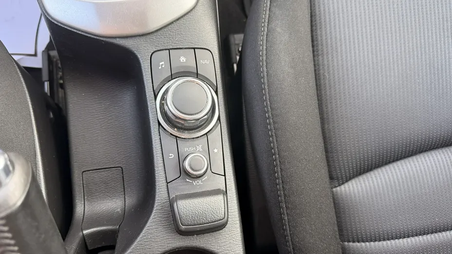 MAZDA CX-3 -