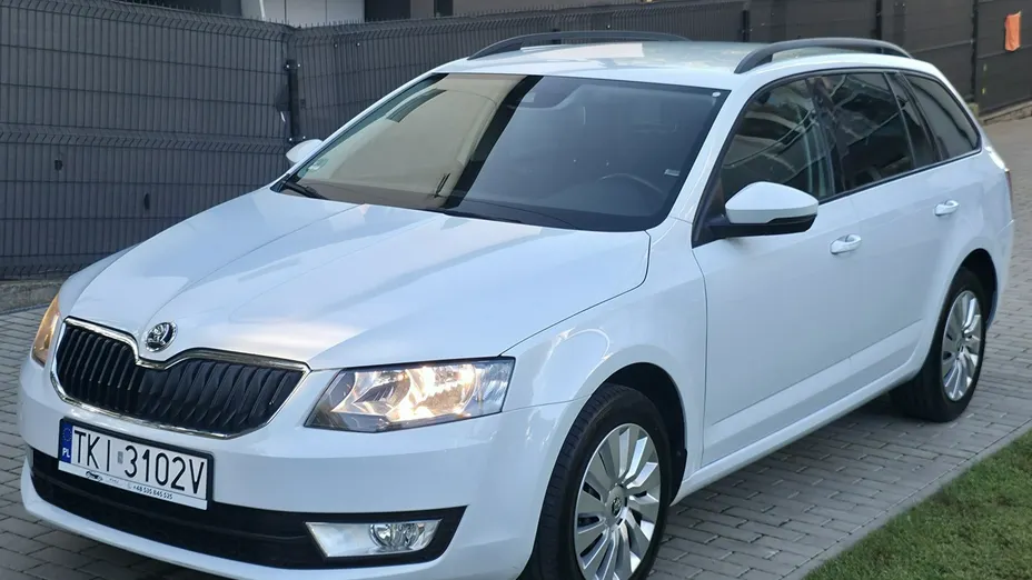 SKODA Octavia -