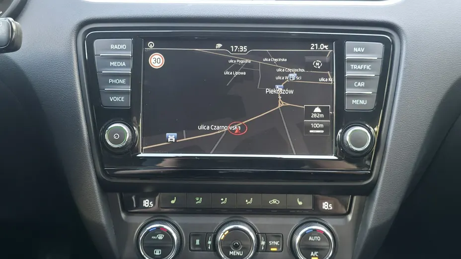 SKODA Octavia -