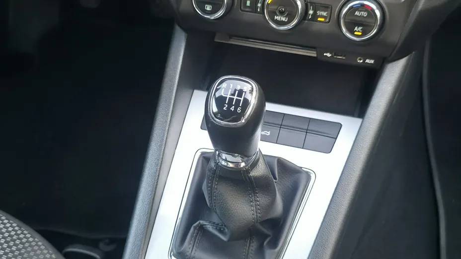 SKODA Octavia -