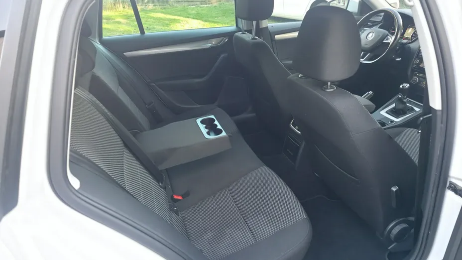 SKODA Octavia -