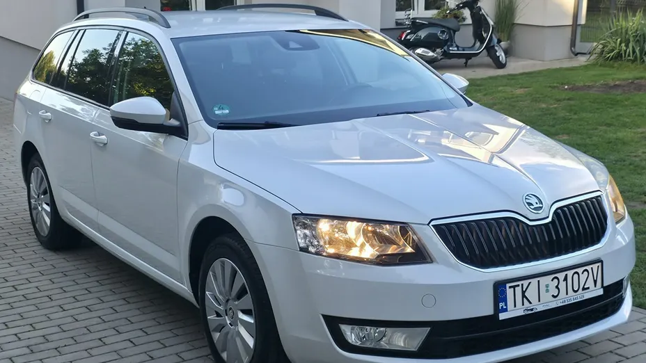 SKODA Octavia -