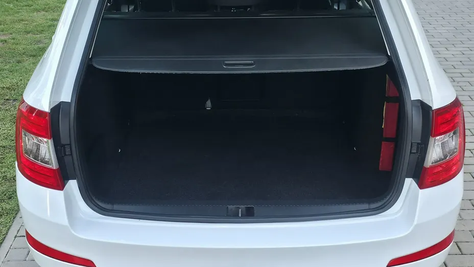 SKODA Octavia -