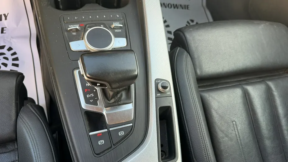 AUDI A4 -