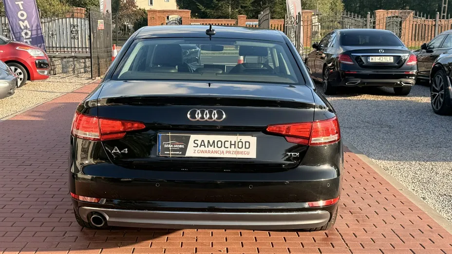 AUDI A4 -