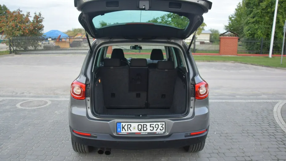 VOLKSWAGEN Tiguan -