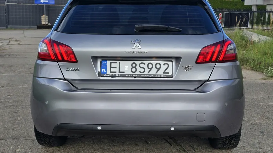 PEUGEOT 308 -