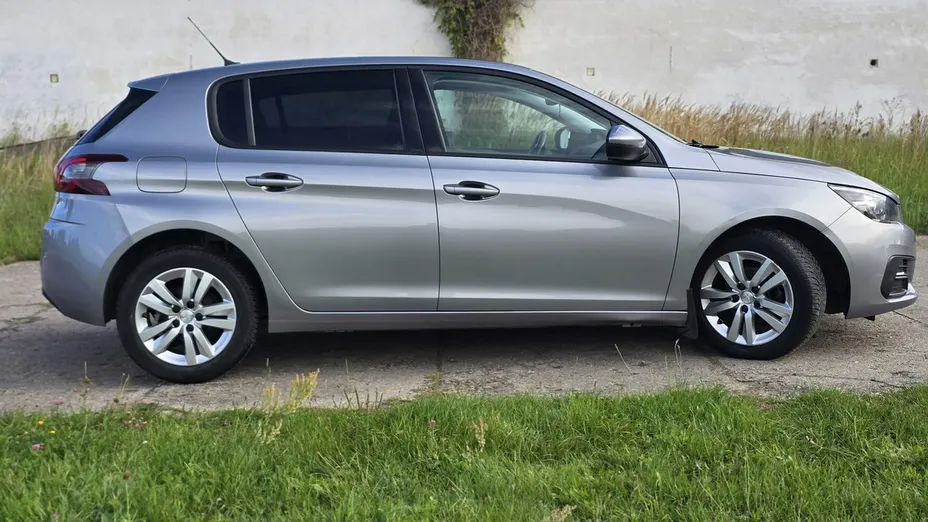 PEUGEOT 308 -