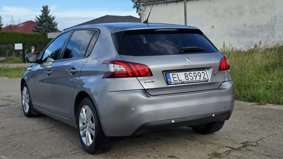 PEUGEOT 308 -
