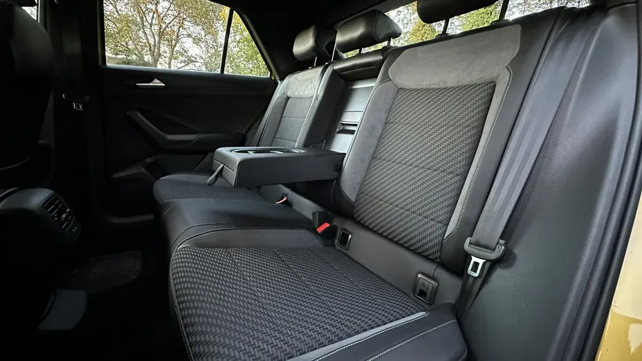 VOLKSWAGEN T-Cross -