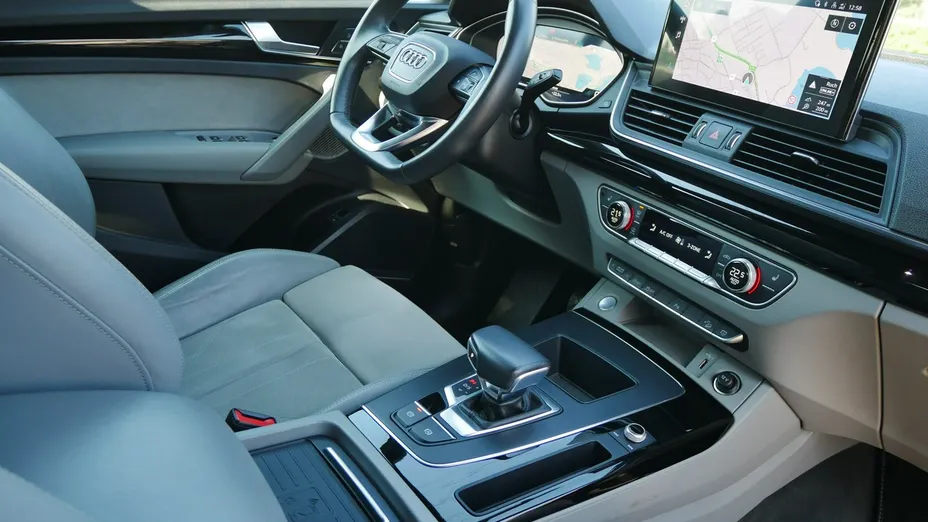 AUDI Q5 -