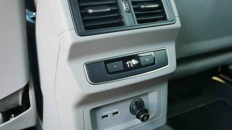 AUDI Q5 -