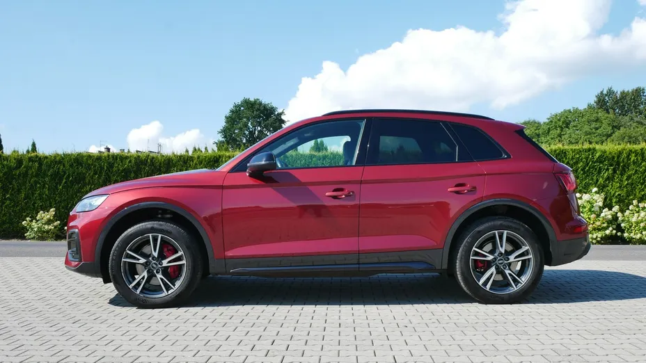 AUDI Q5 -