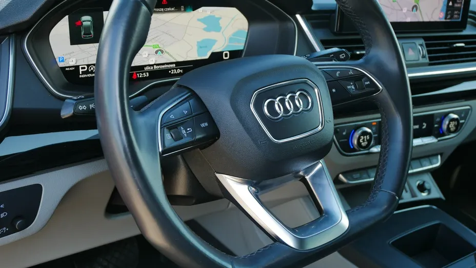 AUDI Q5 -