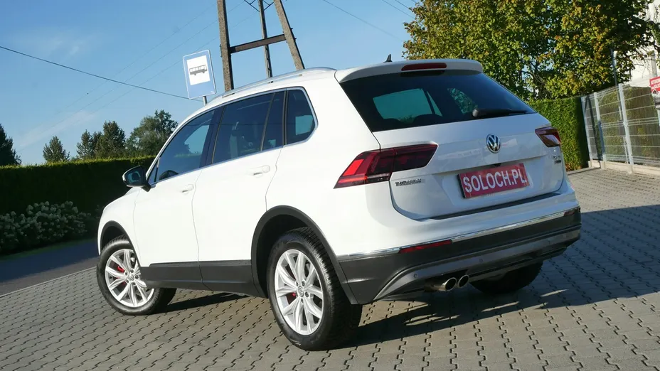 VOLKSWAGEN Tiguan -