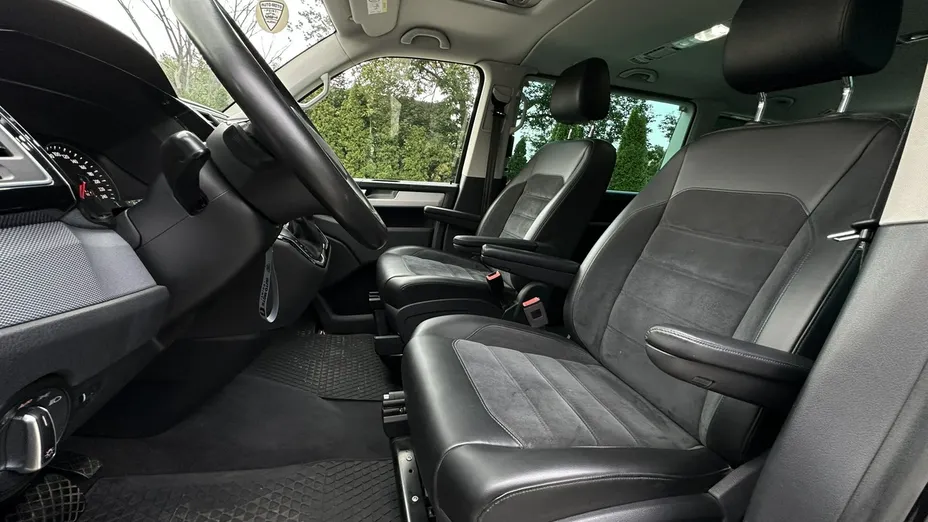 VOLKSWAGEN Multivan -
