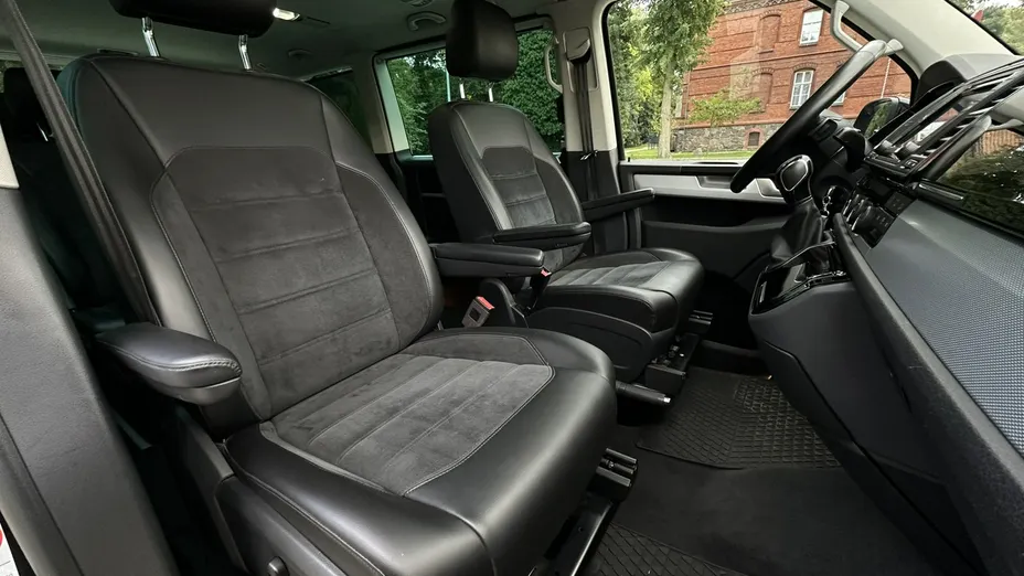 VOLKSWAGEN Multivan -