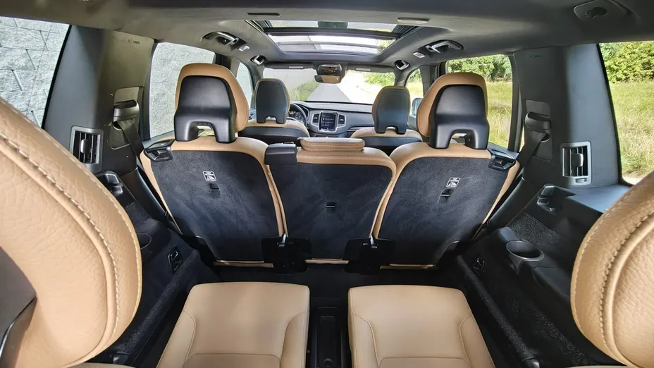 VOLVO XC90 -