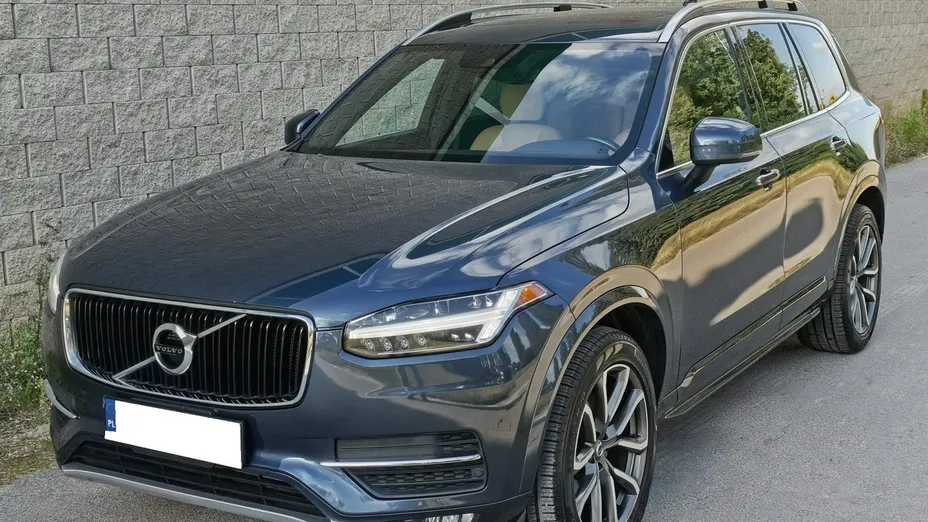 VOLVO XC90 -