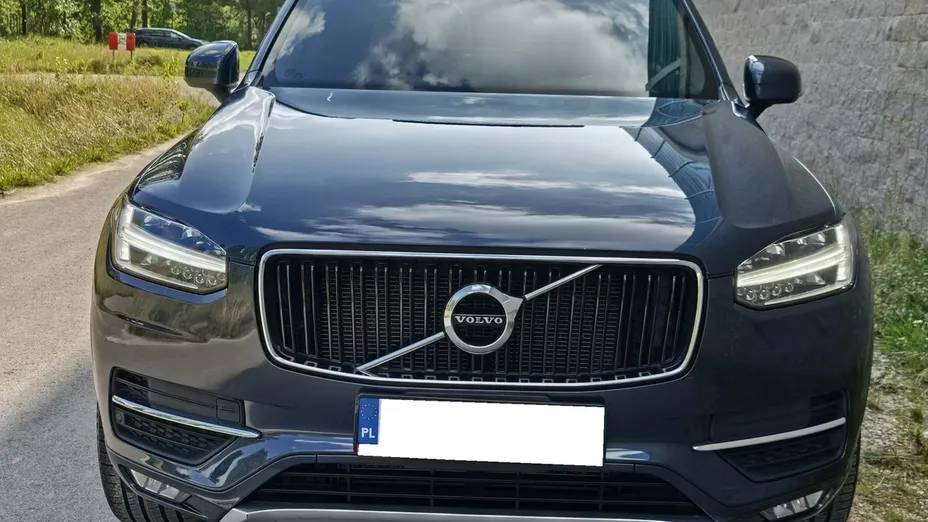 VOLVO XC90 -
