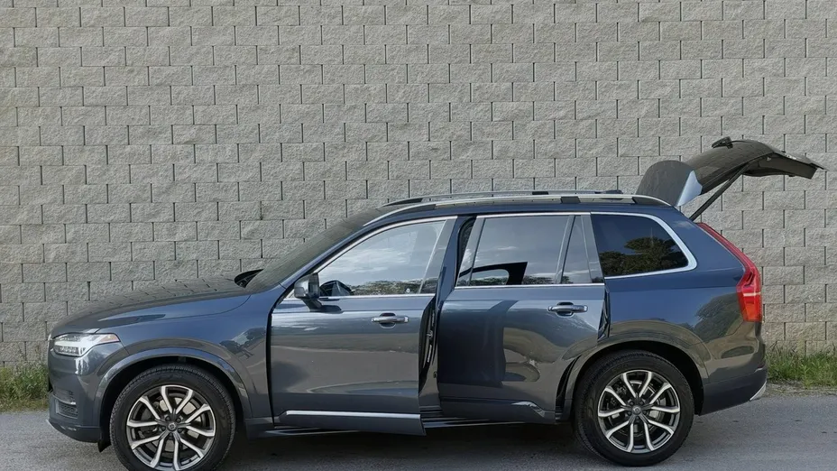VOLVO XC90 -