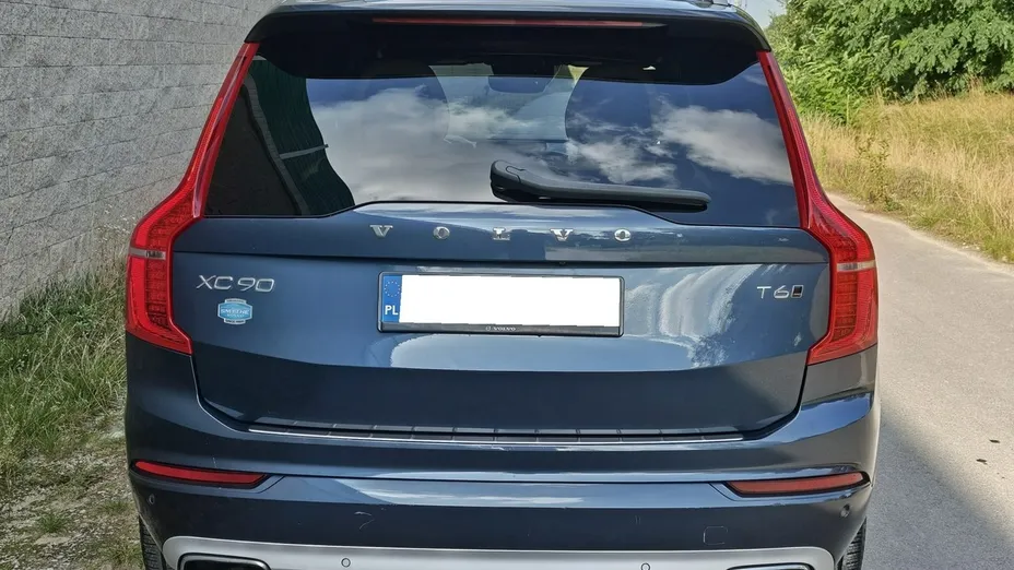 VOLVO XC90 -