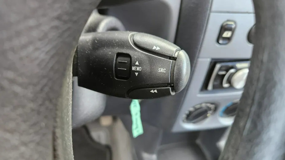 PEUGEOT Partner -