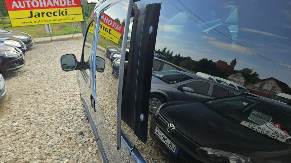 PEUGEOT Partner -
