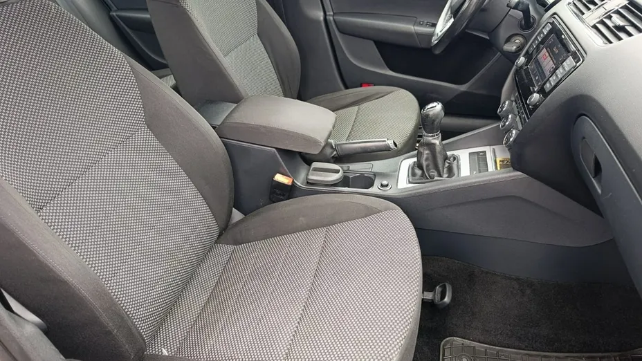 SKODA Octavia -