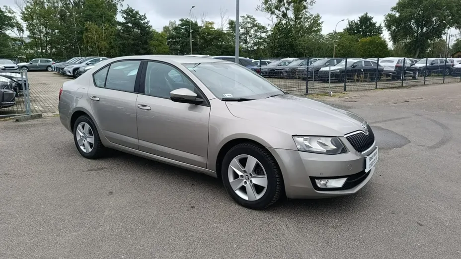 SKODA Octavia -