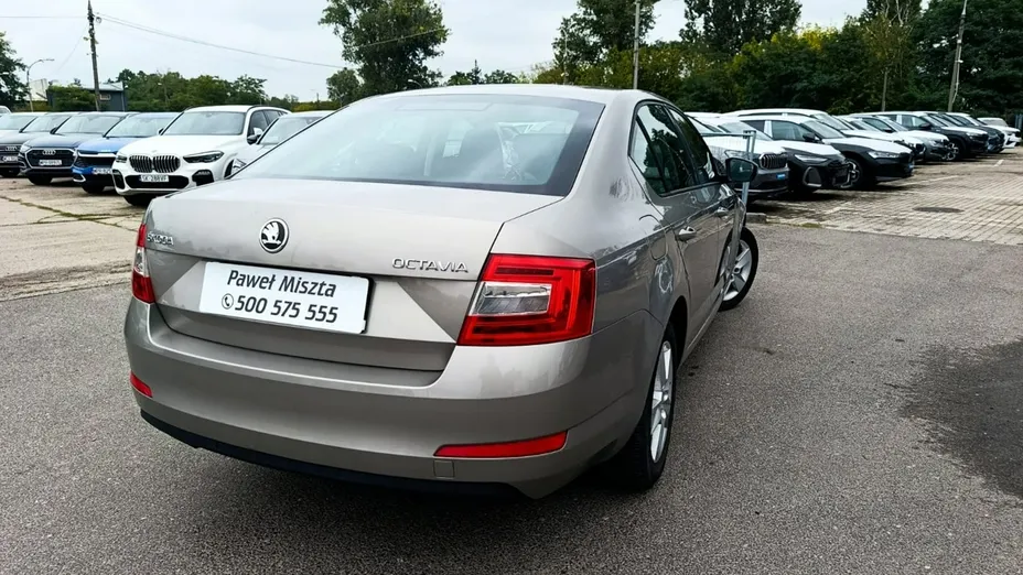SKODA Octavia -