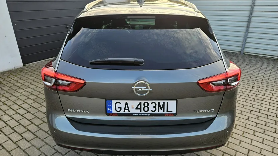 OPEL Insignia -