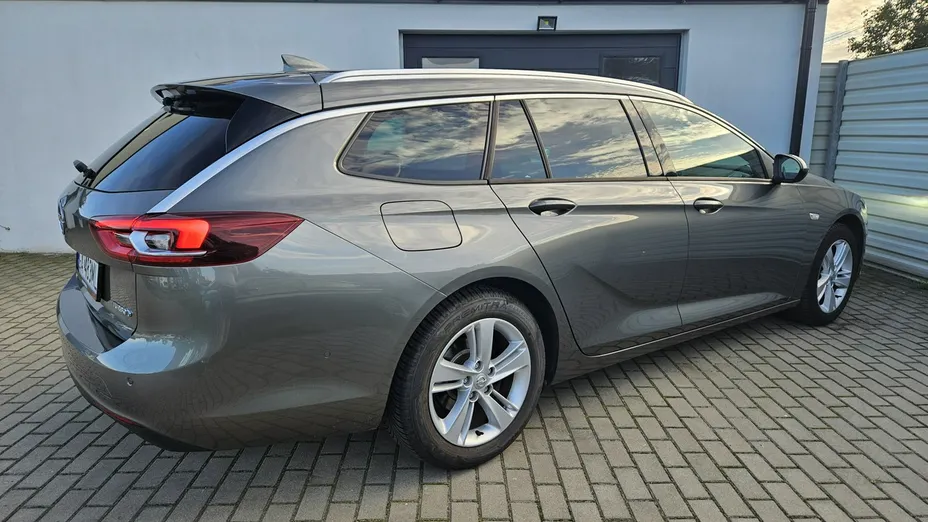 OPEL Insignia -