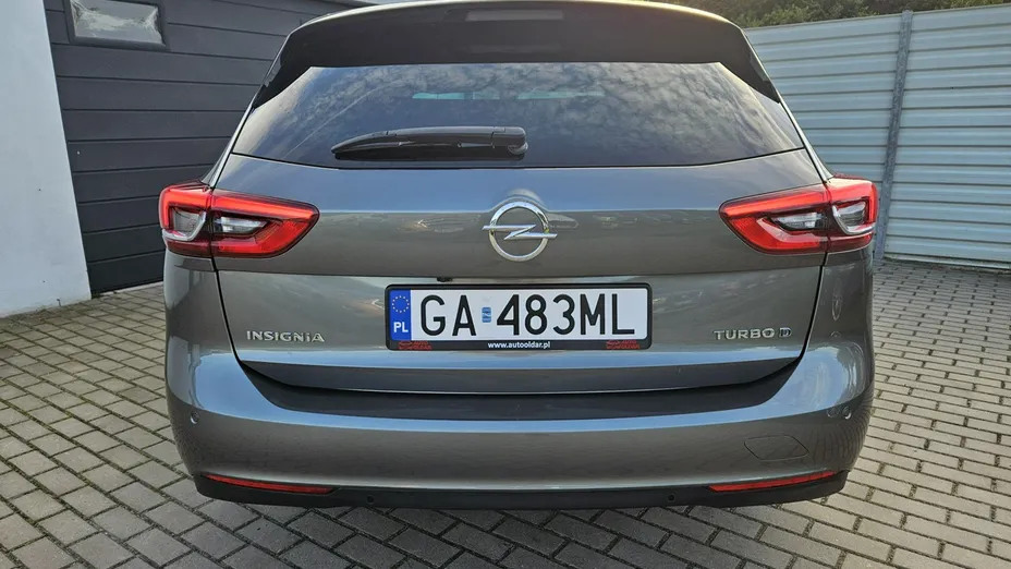 OPEL Insignia -