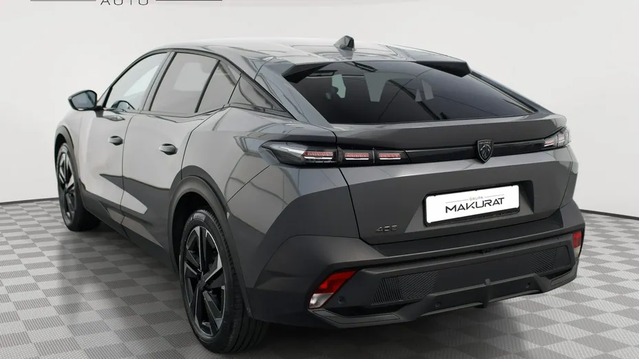 PEUGEOT 408 -