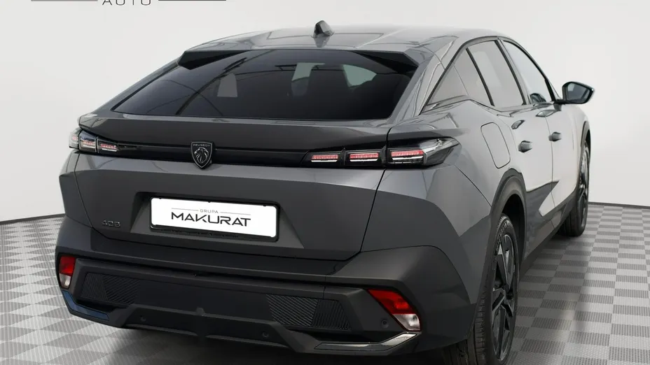PEUGEOT 408 -