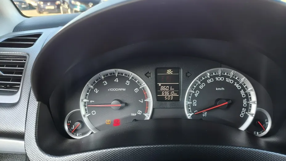 SUZUKI Swift -