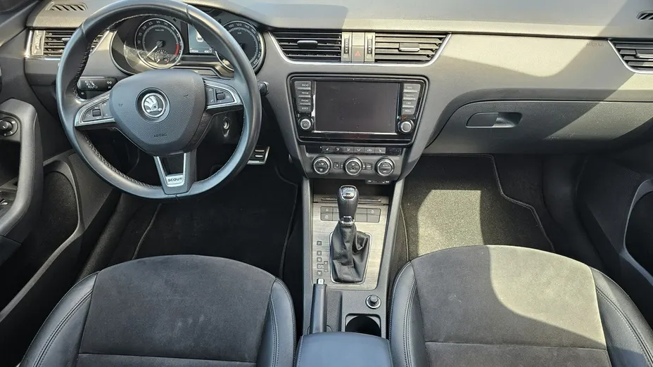 SKODA Octavia -