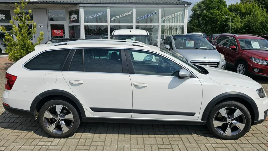 SKODA Octavia -