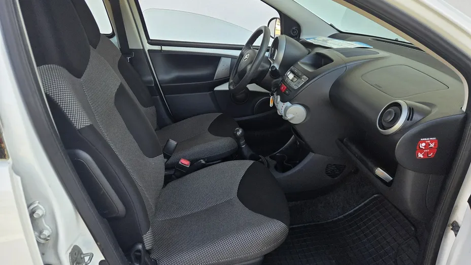 TOYOTA Aygo -