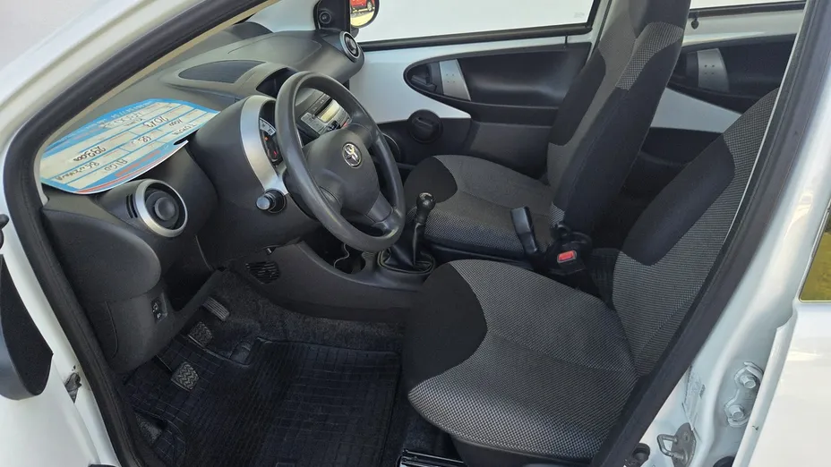 TOYOTA Aygo -