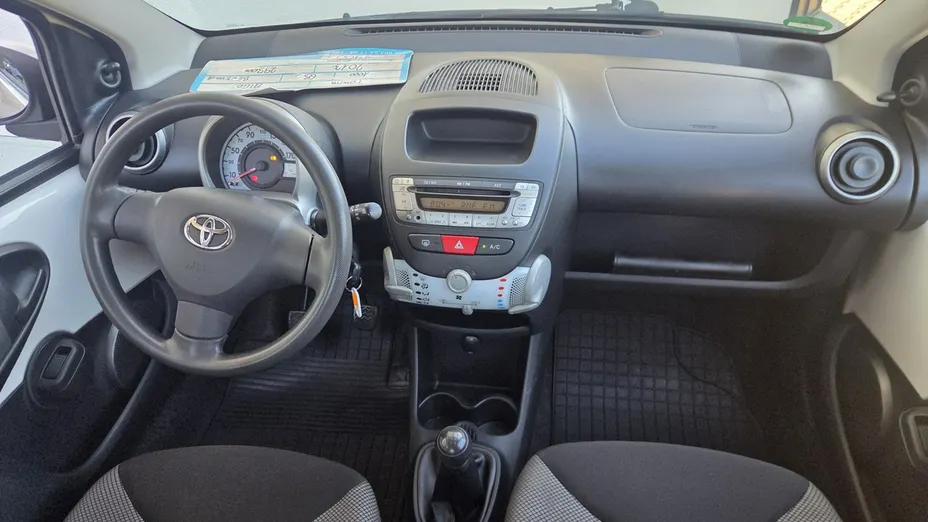 TOYOTA Aygo -