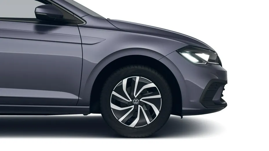 VOLKSWAGEN Polo -